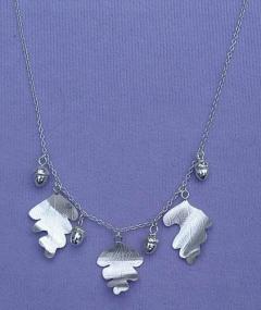 OJNP 26 - Necklace with Acorns and Oak Leaves
